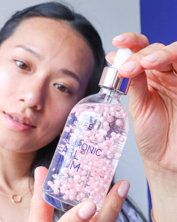 SÉRUM PERLÉ À L'ACIDE HYALURONIQUE – Image 2